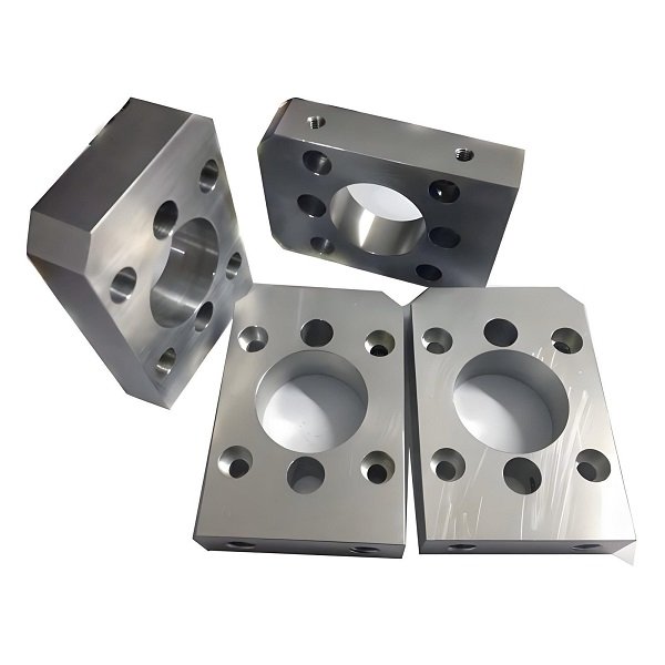3-Axis CNC Machining: Capabilities, Materials, Tolerances 4