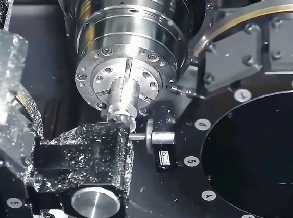 Cutting Tool Chipping Problems: Causes and Effective Solutions 5