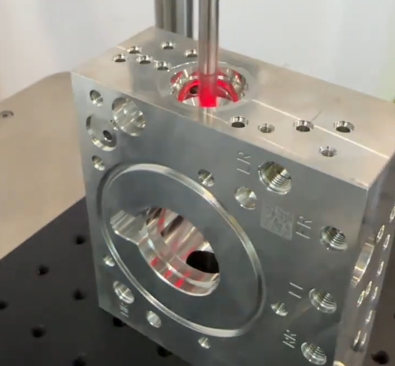 Hydraulic Manifold Block Inspection 3061