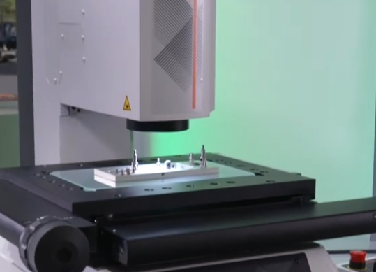 Comparison between coordinate measuring machine and optical measurement systems