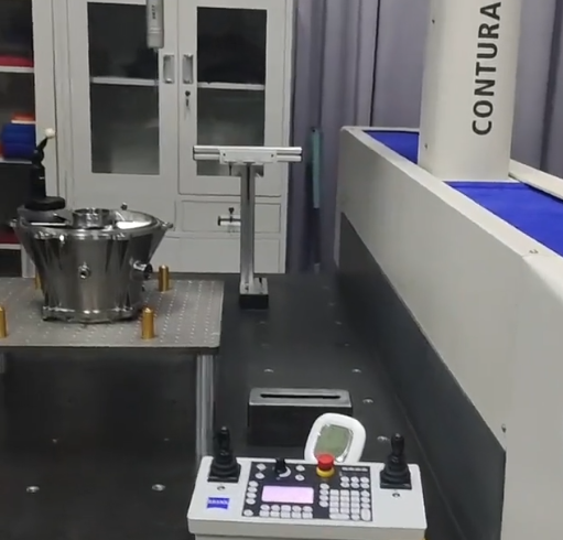 High-precision titanium machining tolerance measurement