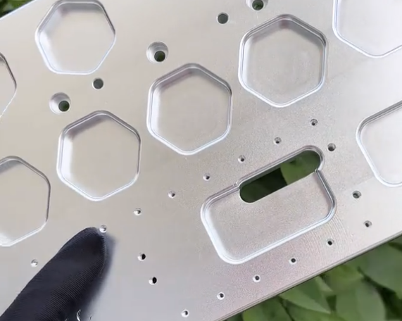 Anodized aluminum machined surface finishes