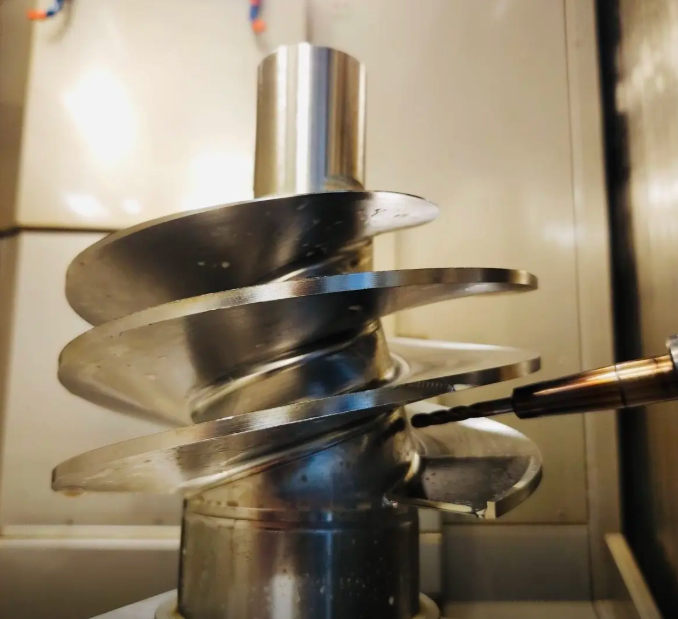 Advanced CNC machine manufacturing aerospace structural parts