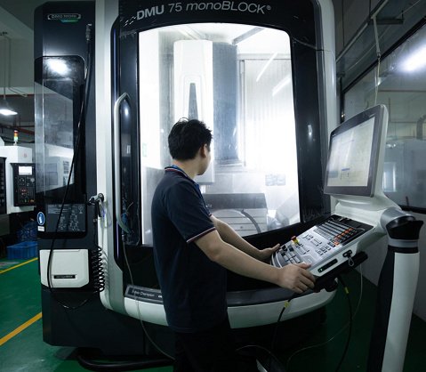 XCM Medical CNC Machining for Tight Tolerances and Compliance