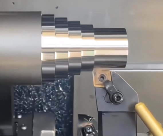 Precision CNC lathe machining cylindrical part